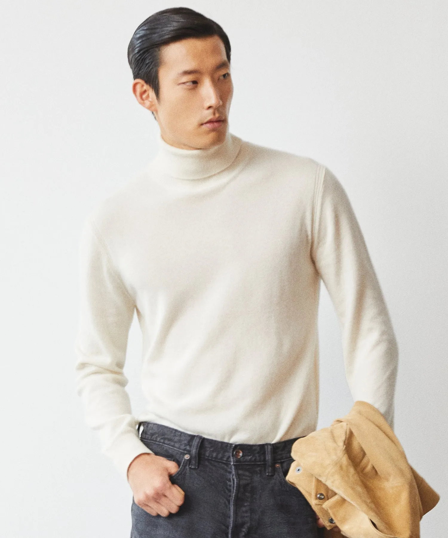 Cashmere Turtleneck in Bisque