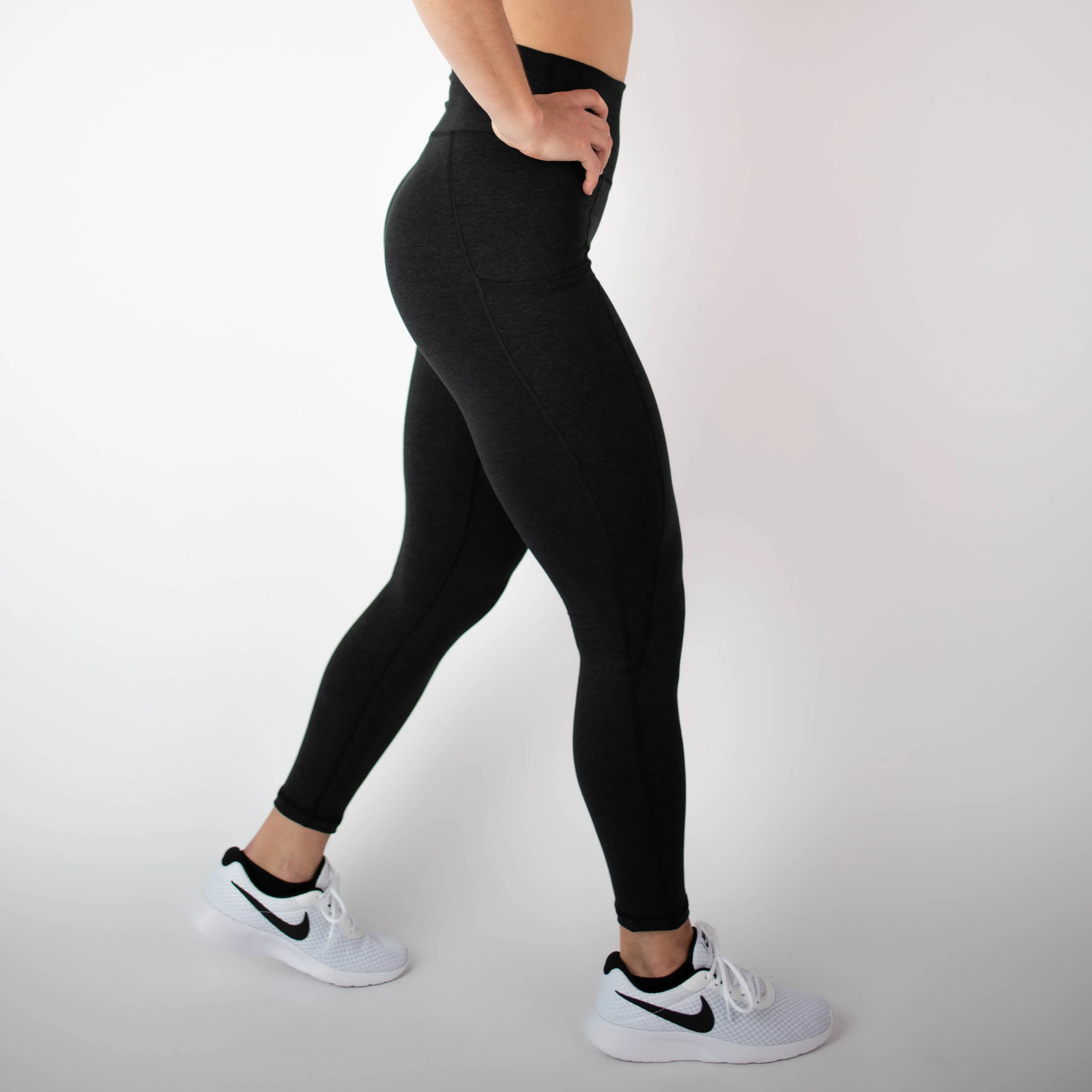 FLEO Reverie 25" Heather Black Leggings (Bounce)