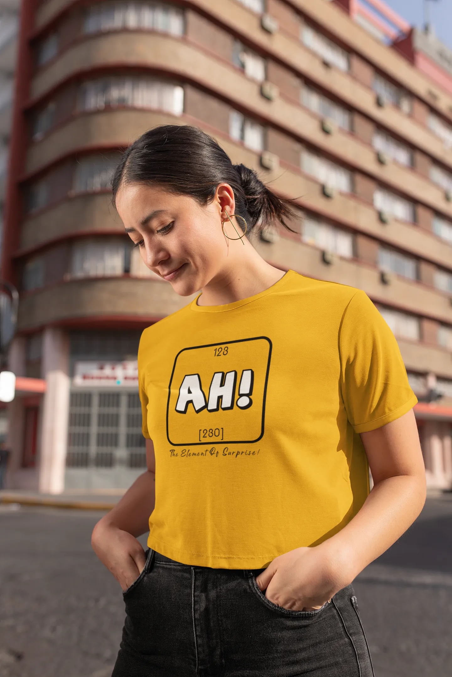 "AH" HALF-SLEEVE CROP TOPS.