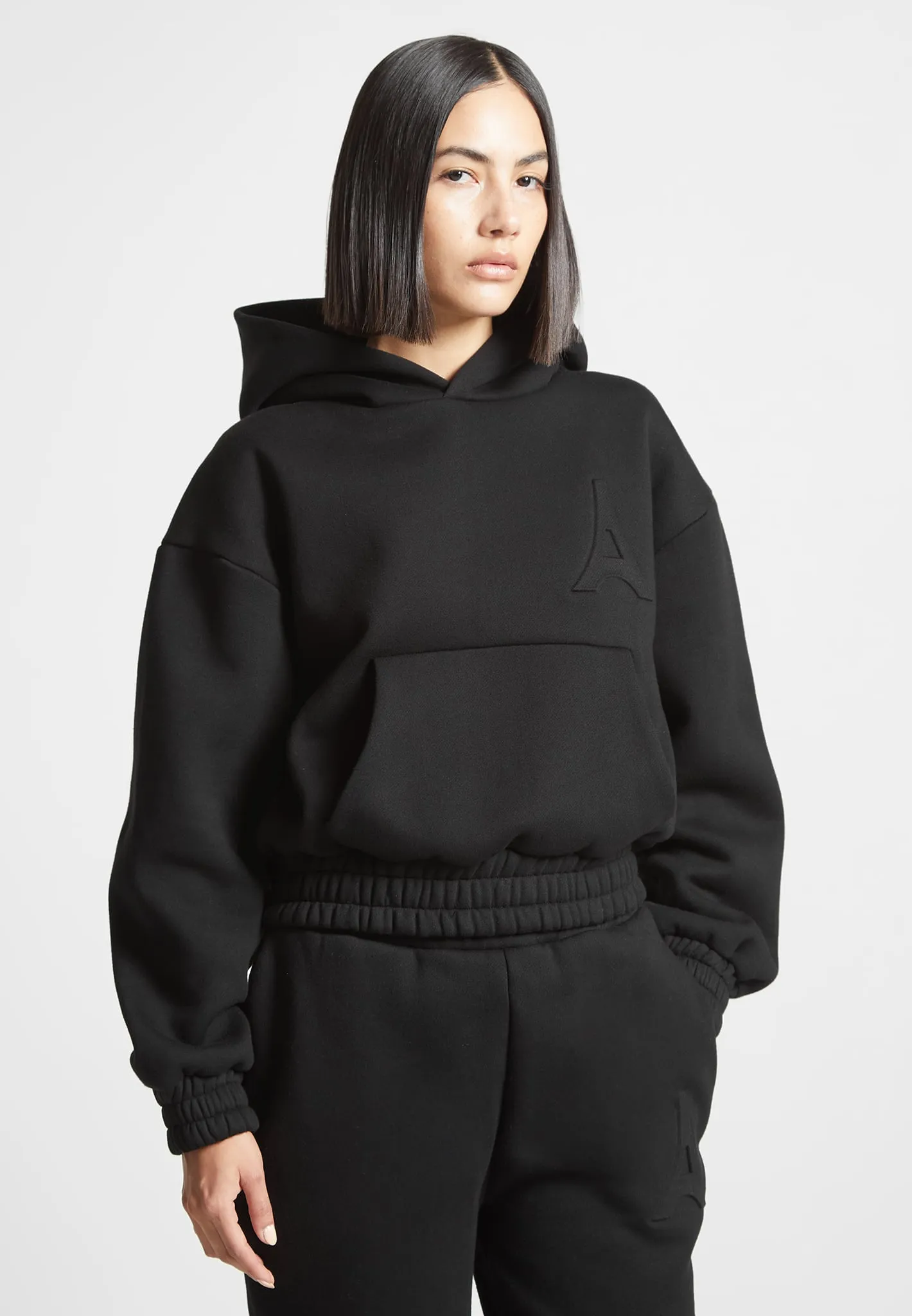 Éternelle Eiffel Embossed Hoodie - Black